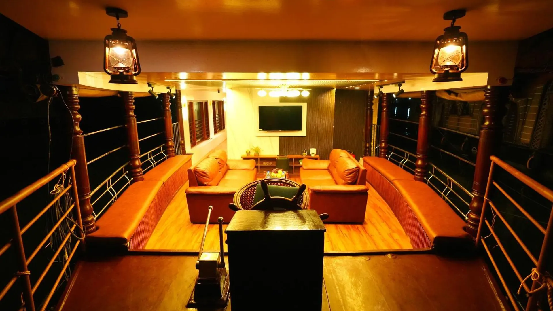 Indraprasthamlakecruise Alappuzha India
